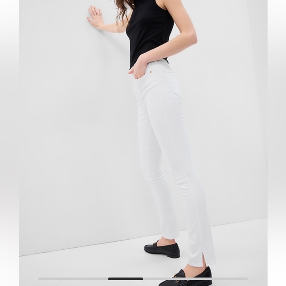 White vintage, slim, high-rise denim jeans